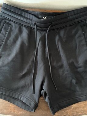 Hollister men’s Black Knit Drawstring Athletic Shorts